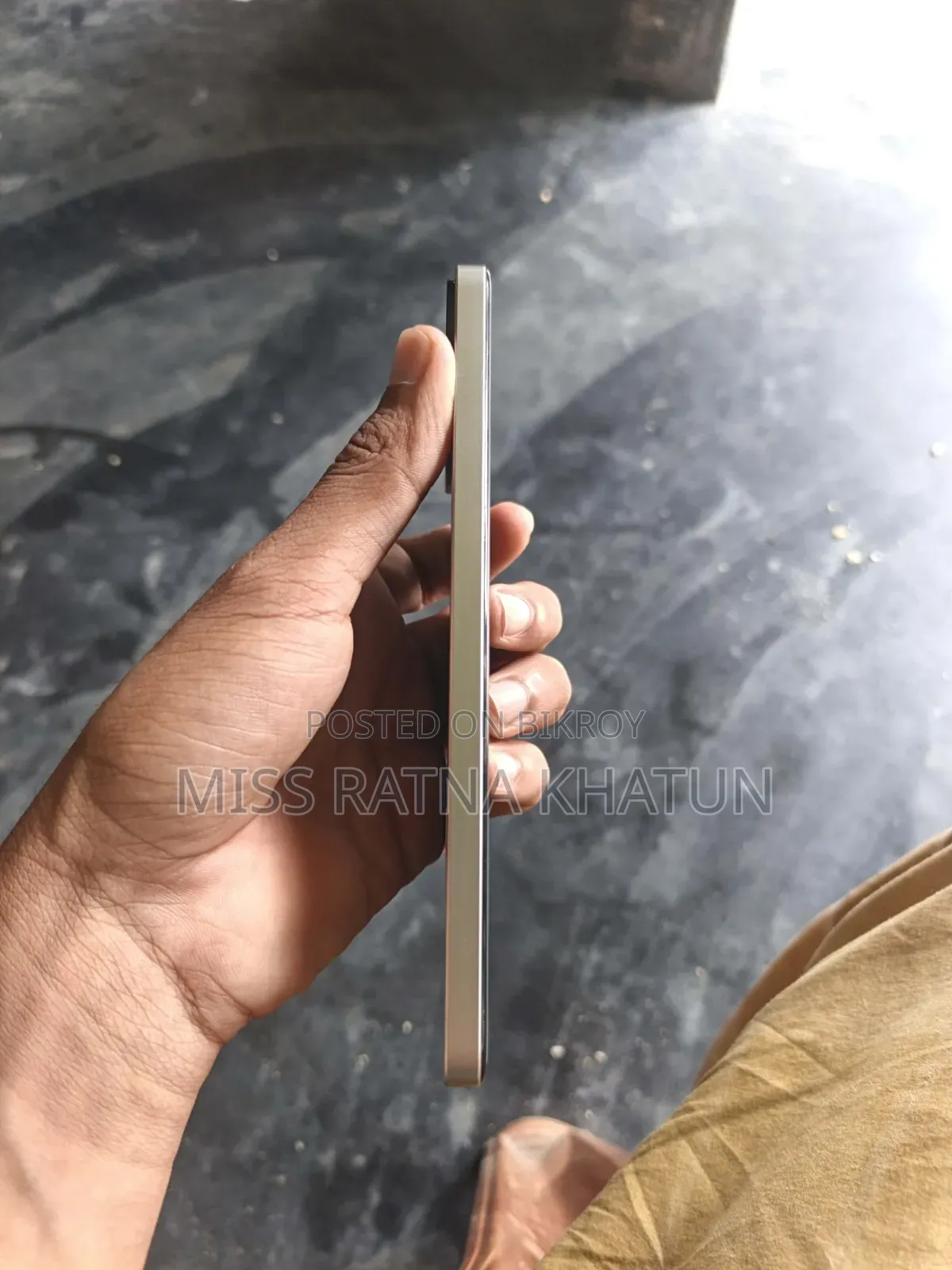 Helio 128 GB Gray