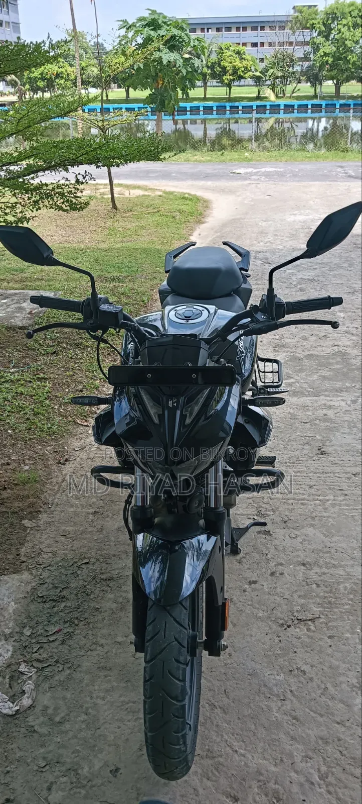 New Hero Xtreme 125R 2025 Black