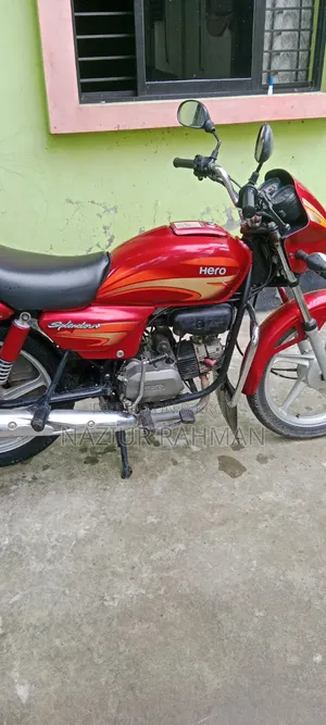 Hero Pleasure+ 2017 Red