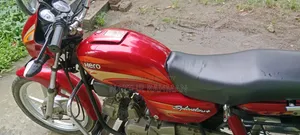 Hero Pleasure+ 2017 Red