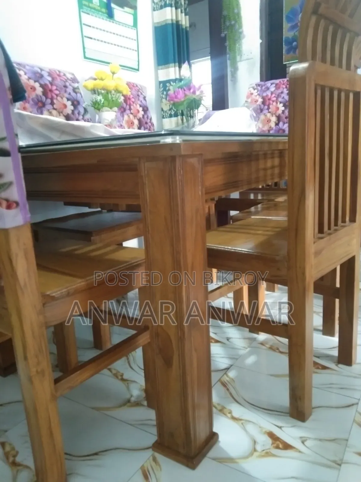 টেবিল চেয়ার বিক্রি