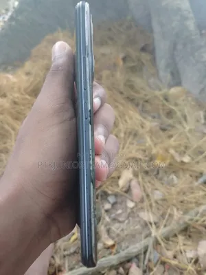 Vivo iQOO Z6x 128 GB Black