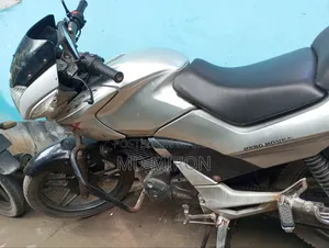 Hero Dawn 150 2020 White