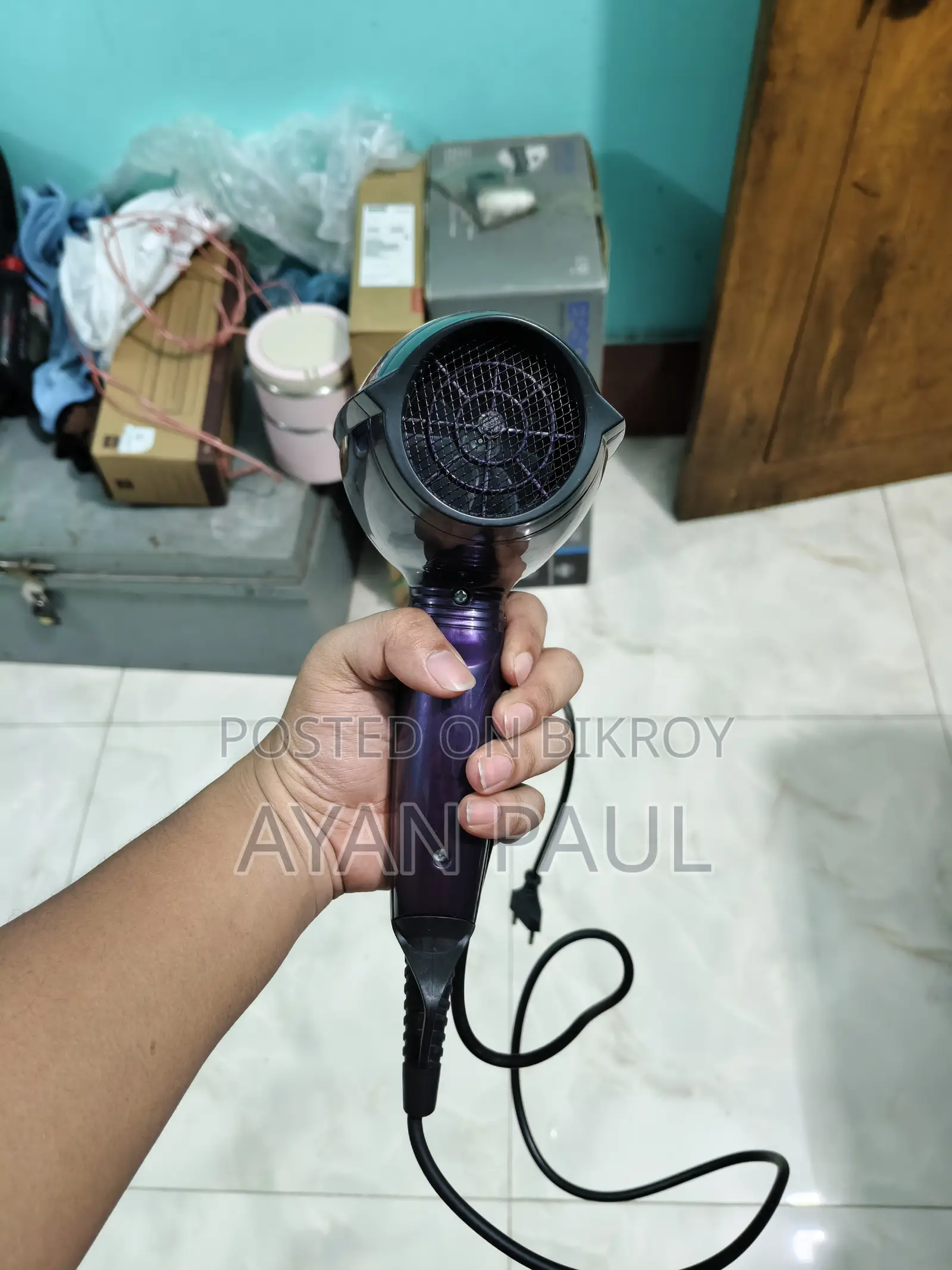 একটি Hair Dryer বিক্রয় হবে!