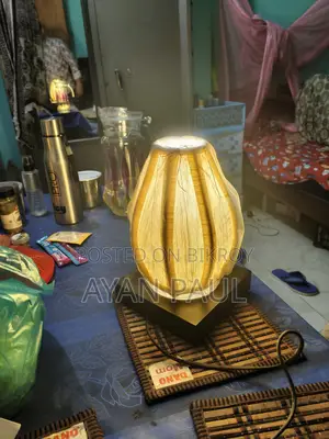 একটি Arong এর Table Lamp বিক্রি হবে!