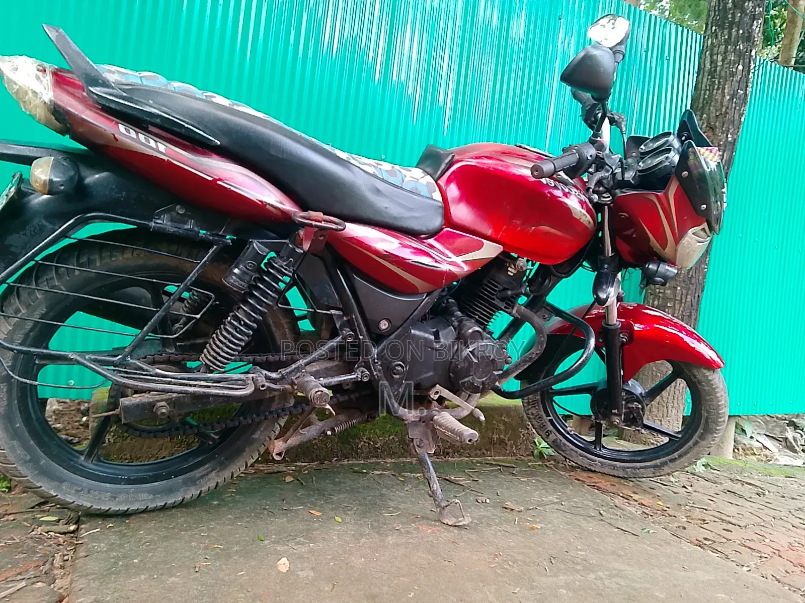 Bajaj Discover 100 2019 Red