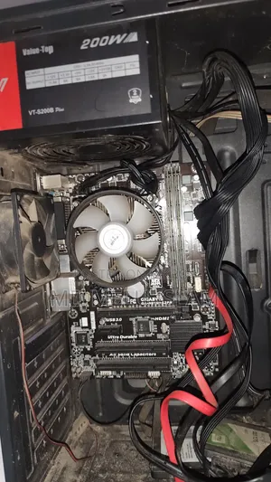 Gigabyte GA-H110MSTX-HD3-ZK 12GB Intel Core i5 SSD 128GB