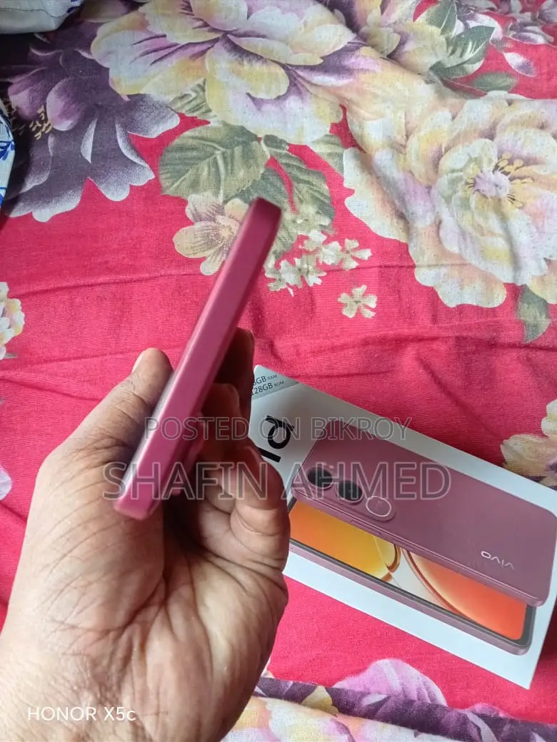 Vivo Y21 128 GB Red