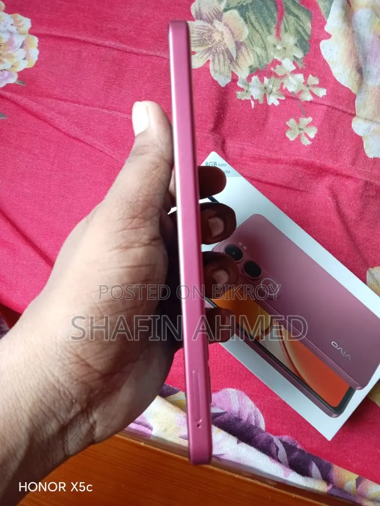 Vivo Y21 128 GB Red