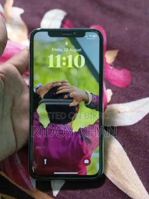 Apple iPhone X 64 GB White