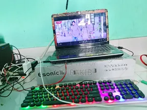 Laptop Fujitsu Lifebook AH532 6GB Intel Core i5 SSD 128GB