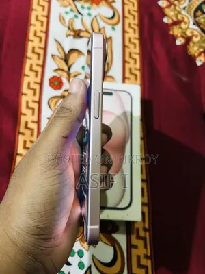 Apple iPhone 15 128 GB Pink