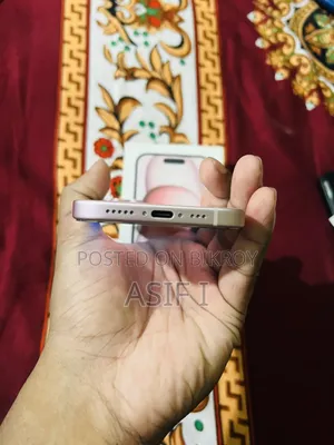 Apple iPhone 15 128 GB Pink
