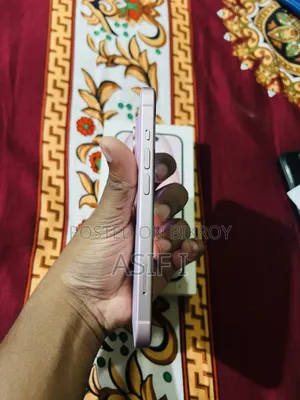 Apple iPhone 15 128 GB Pink