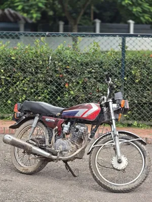 Honda 1998 Red