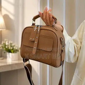 High End Ladies' Handbag Multi-Layer Large Capacity Commuting Bag