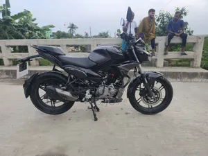 Hero Xtreme 125R 2025 Black