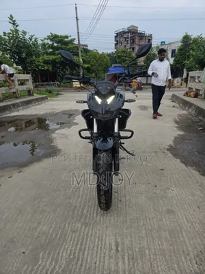Hero Xtreme 125R 2025 Black