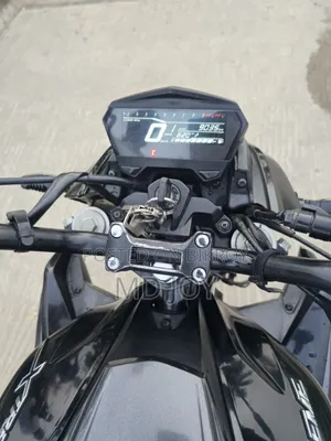 Hero Xtreme 125R 2025 Black