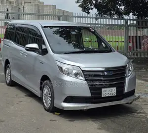 Toyota Noah 2016 Pearl