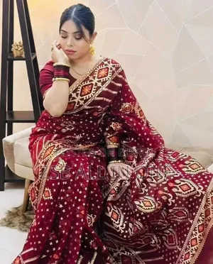 ভাইরাল জামদানি শাড়ি ব্লাউজ পিসসহ