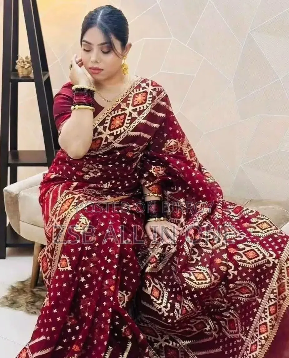 ভাইরাল জামদানি শাড়ি ব্লাউজ পিসসহ