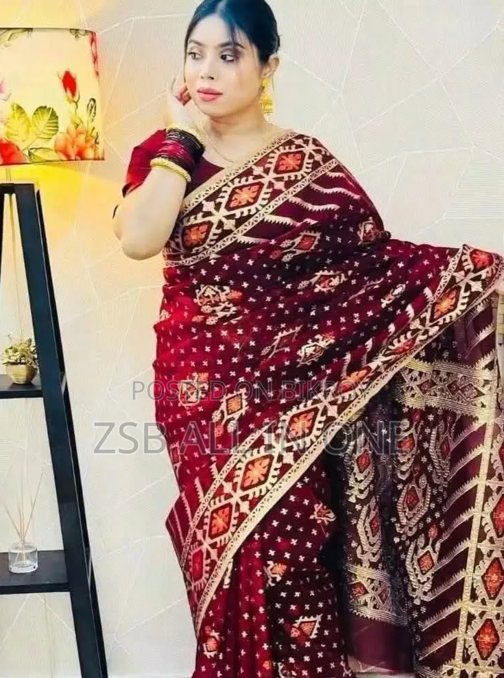 ভাইরাল জামদানি শাড়ি ব্লাউজ পিসসহ