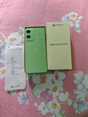 New Motorola 64 GB Green