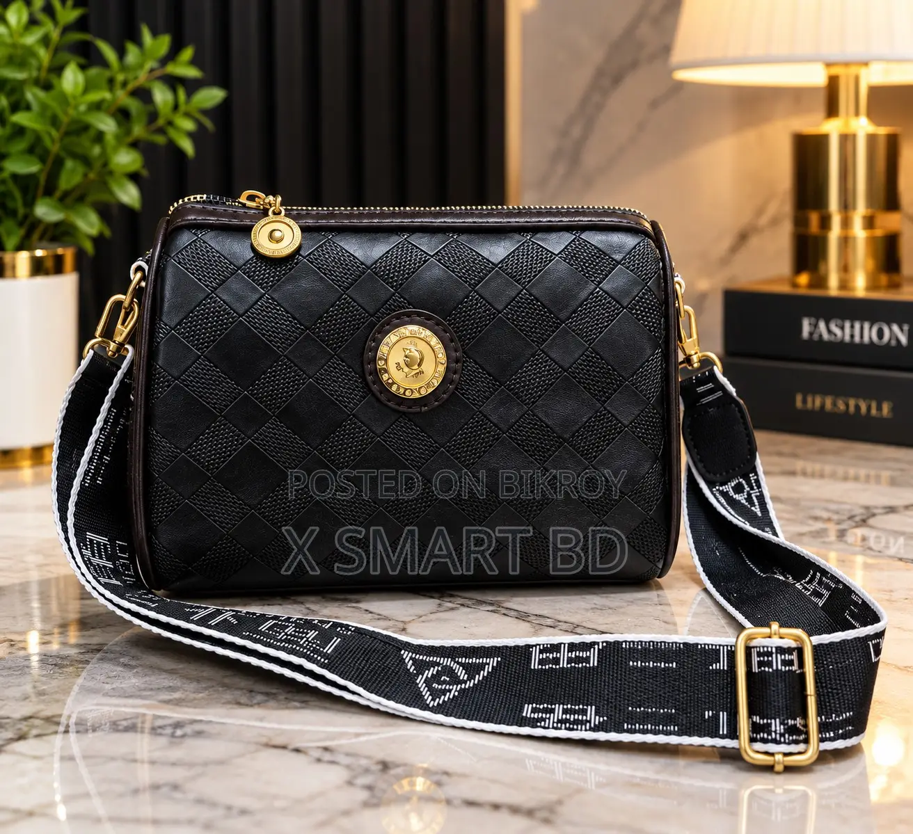 Cylinder Lightweight Bag (Black )