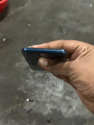 Vivo Y11 32 GB Blue