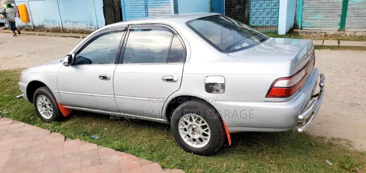 Toyota Corolla 1994 Silver