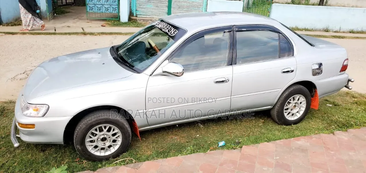 Toyota Corolla 1994 Silver