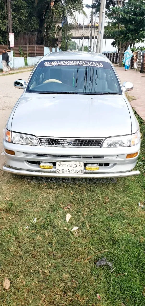 Toyota Corolla 1994 Silver