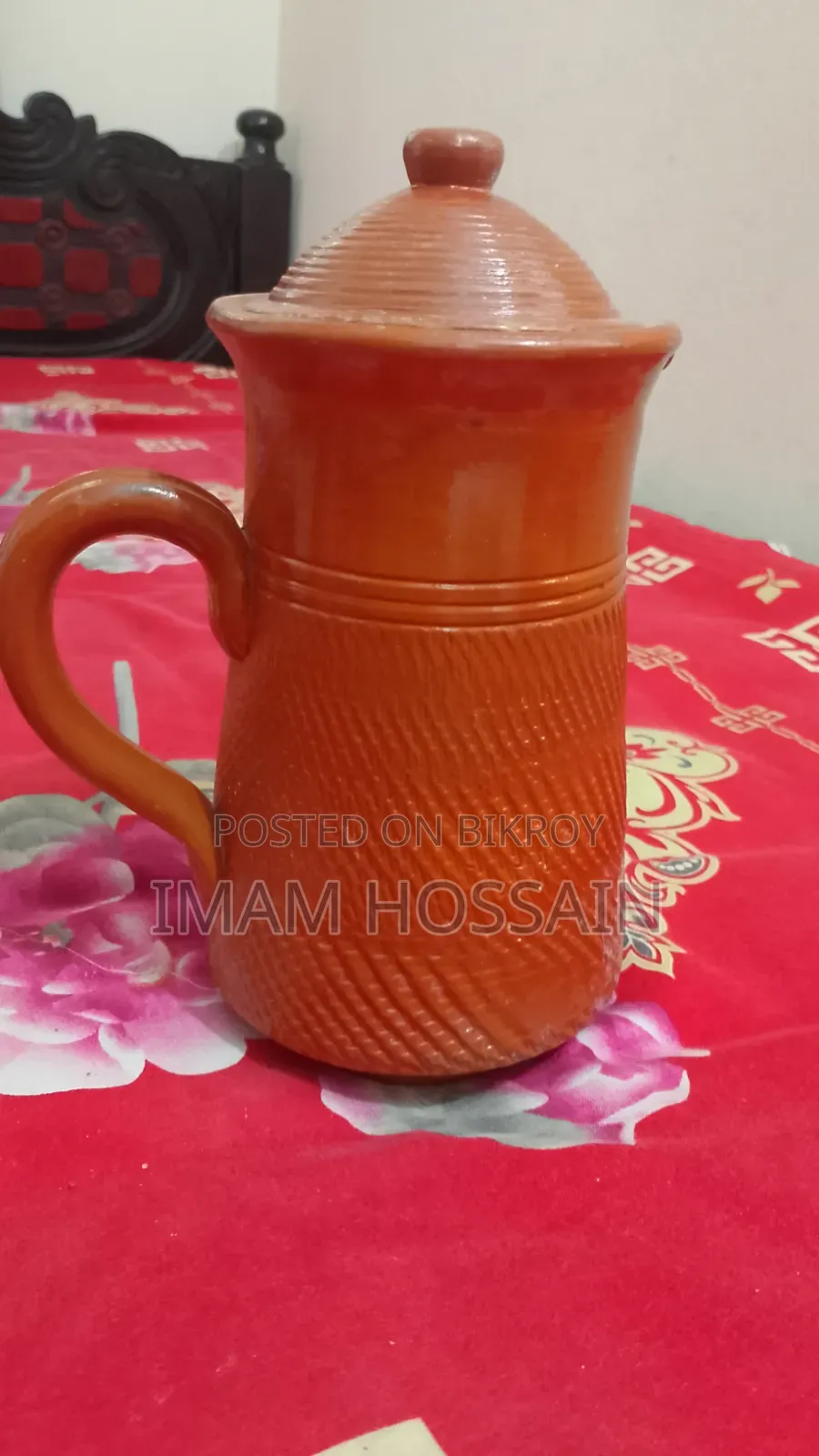 আকর্ষণীয় ও ঐতিহ্যবাহী মাটির তৈরি হস্তশিল্প  বিক্রি হবে।