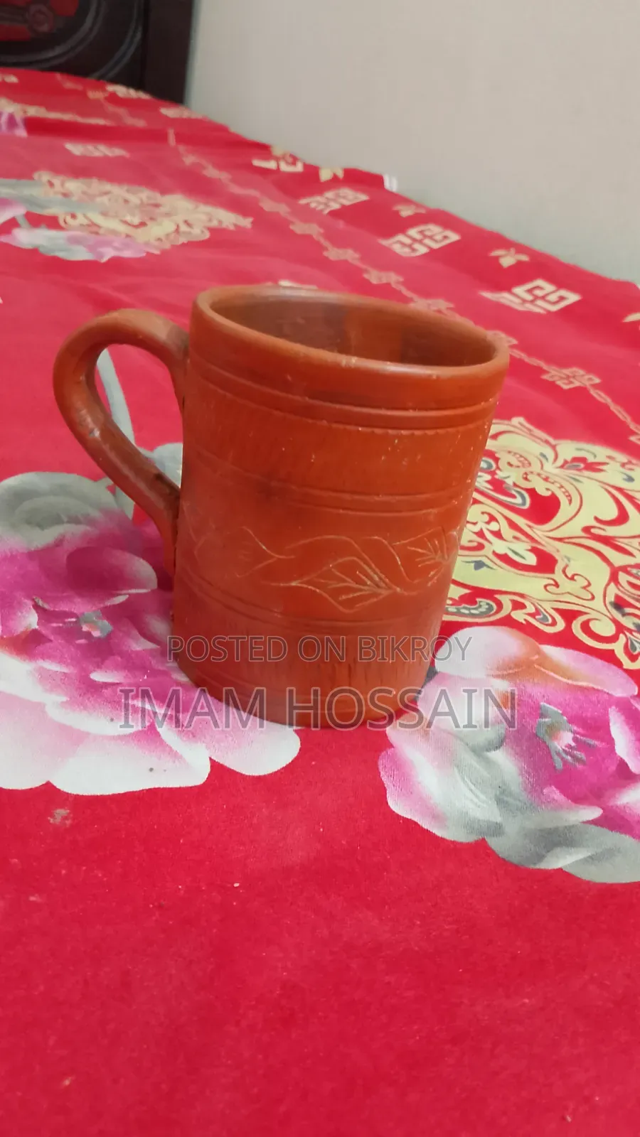 আকর্ষণীয় ও ঐতিহ্যবাহী মাটির তৈরি হস্তশিল্প  বিক্রি হবে।