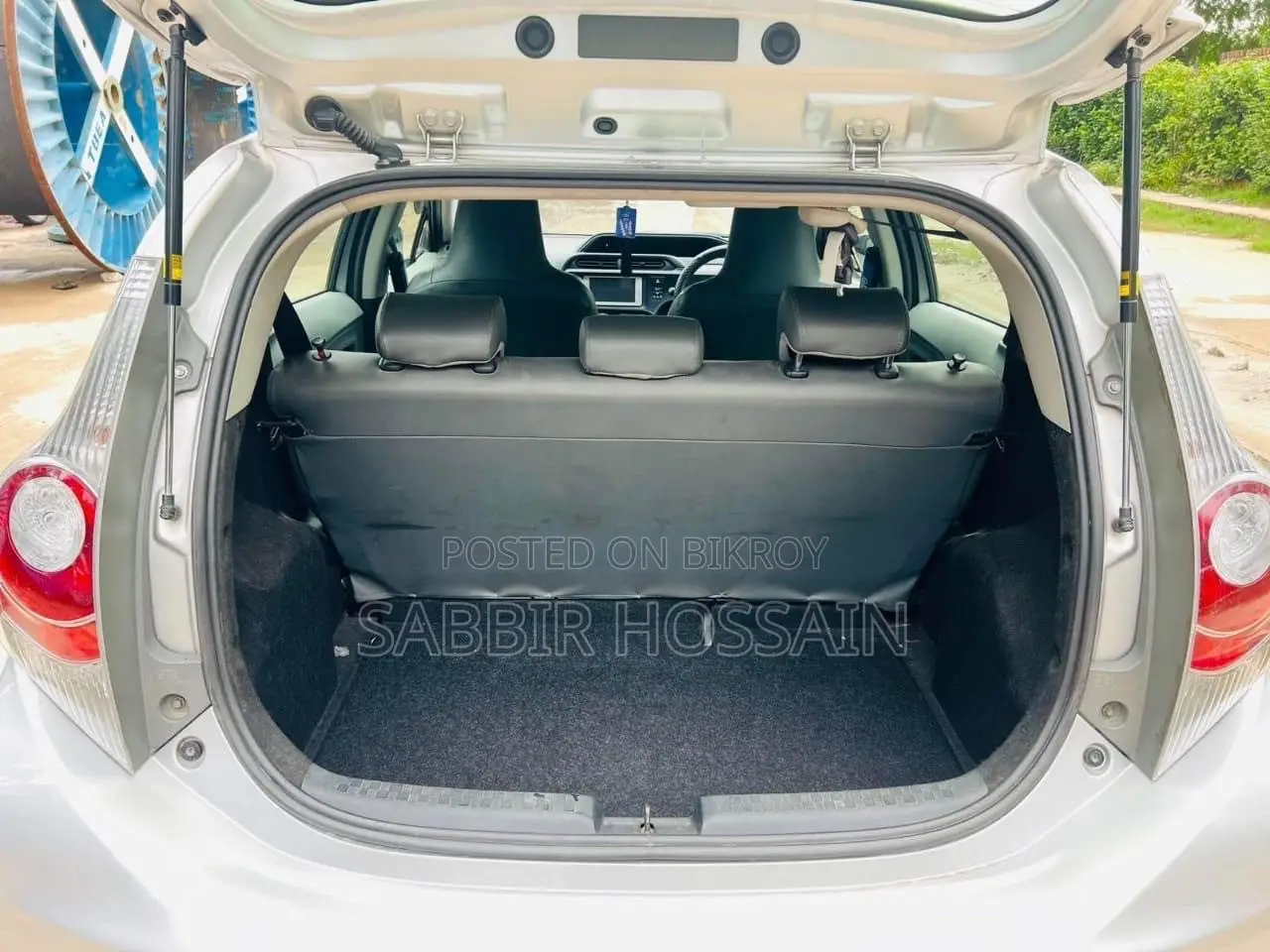 Toyota Aqua 2012 Silver