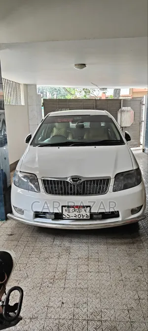 Toyota Corolla Sedan 2005 White