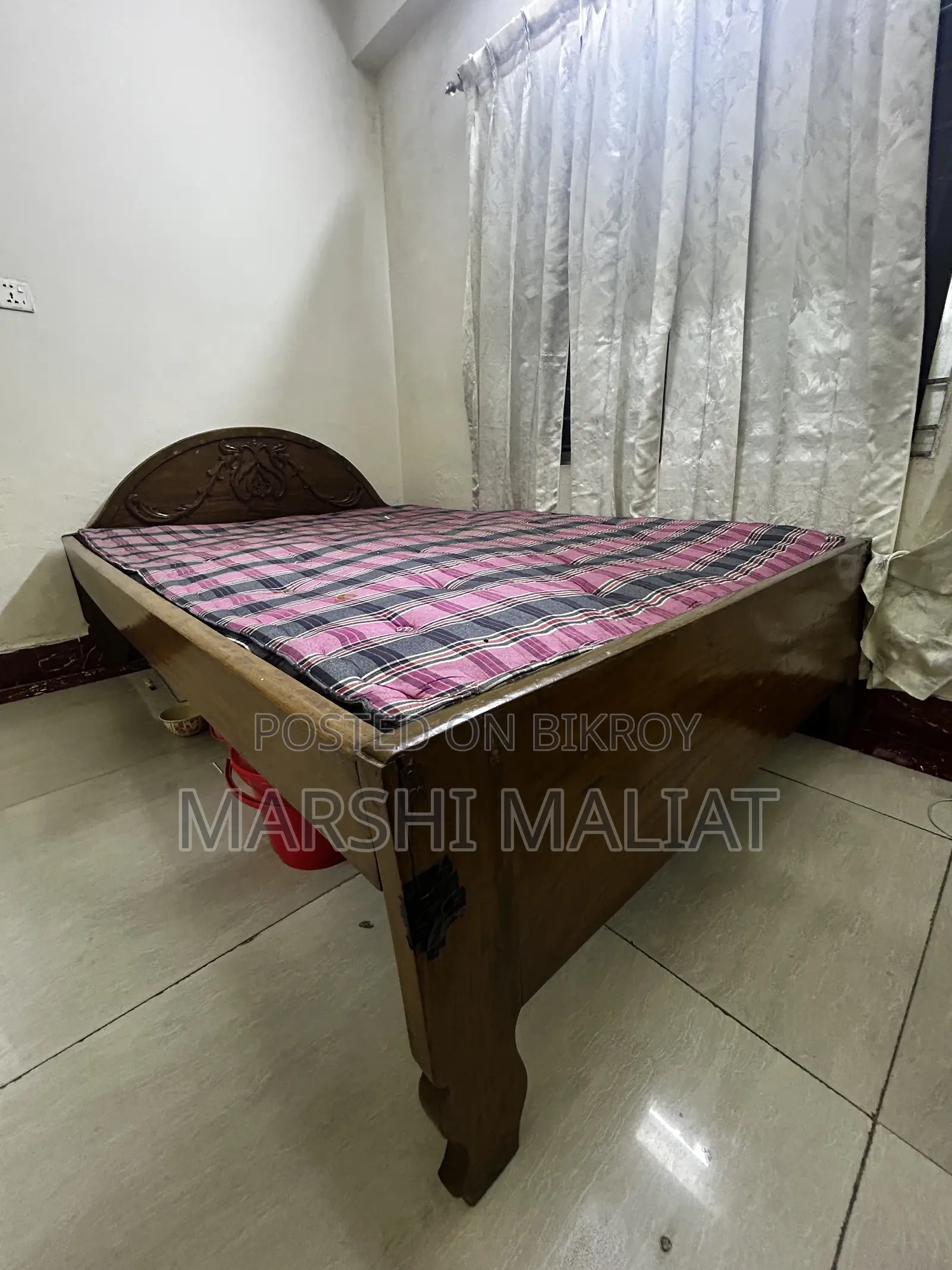 Solid Jam Wood Double Bed (Without Mattress) - Good Condition
