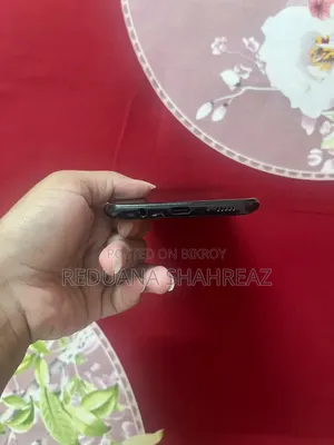 Samsung Galaxy A30 64 GB Black