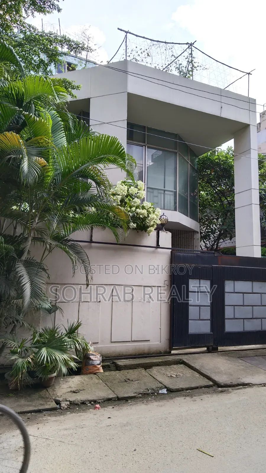 6bdrm House in Sohrab Realty, Uttara for sale