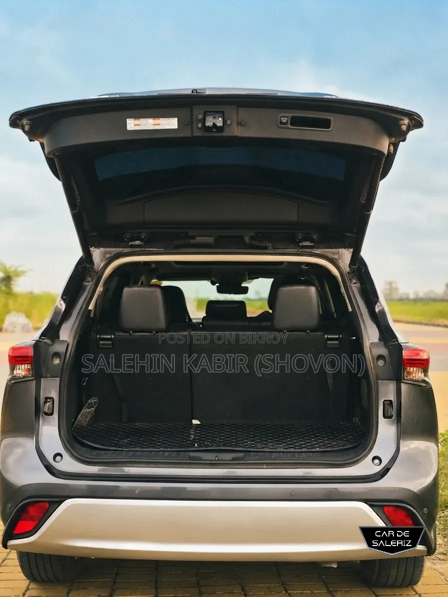 Toyota Highlander 2021 Gray