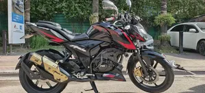 New TVS Apache RTR 160 4V 2022 Black