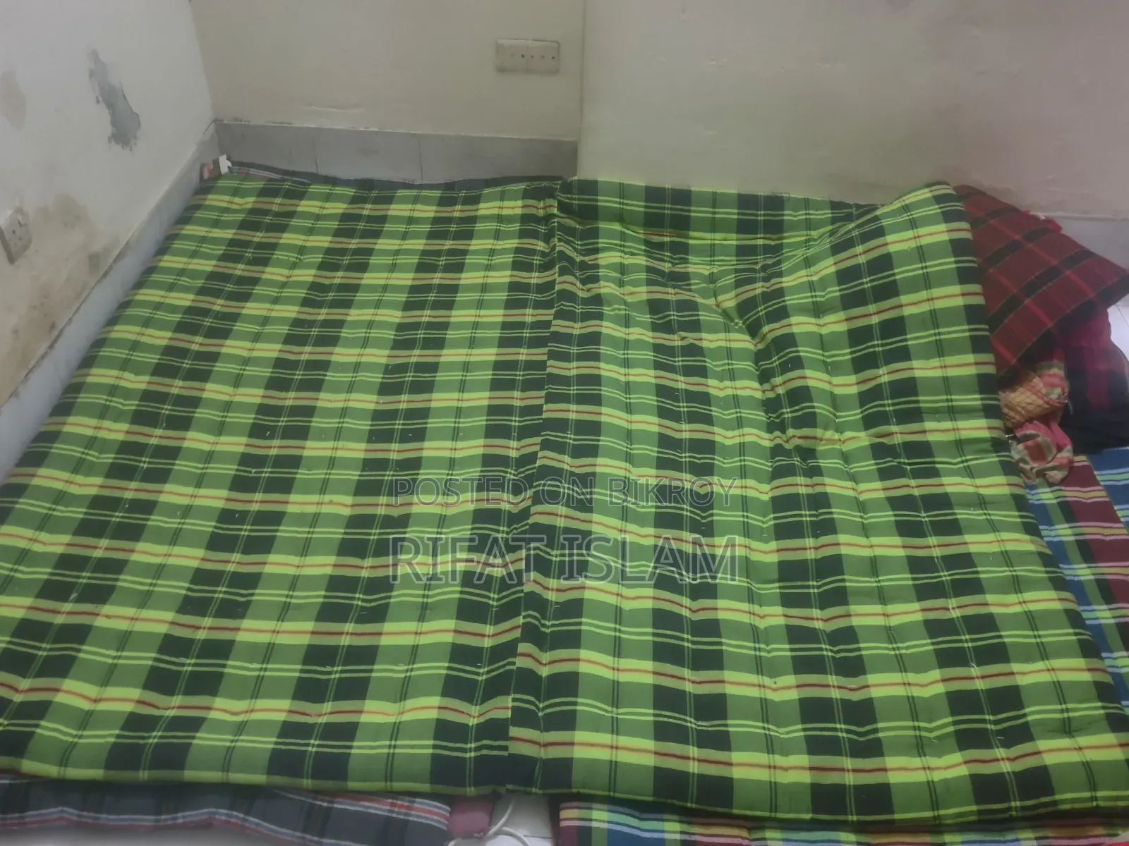 King Size Bed Toshuk