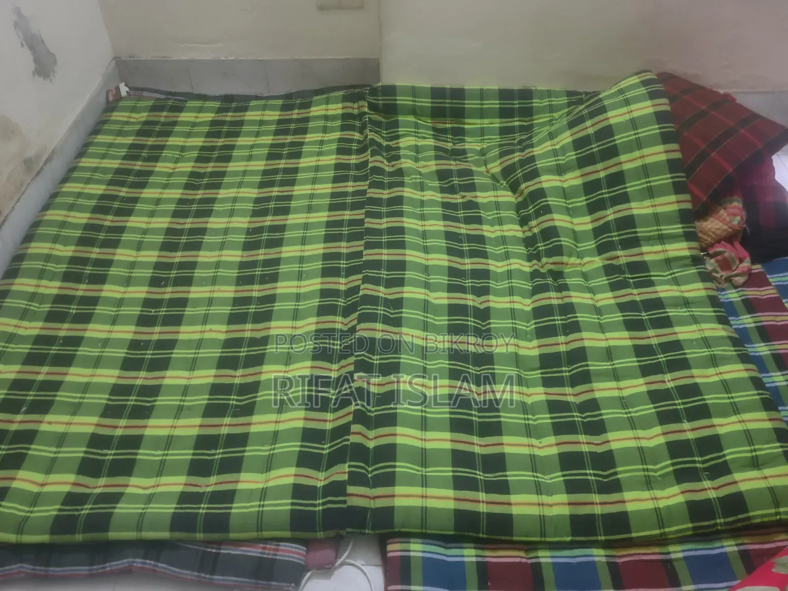 King Size Bed Toshuk
