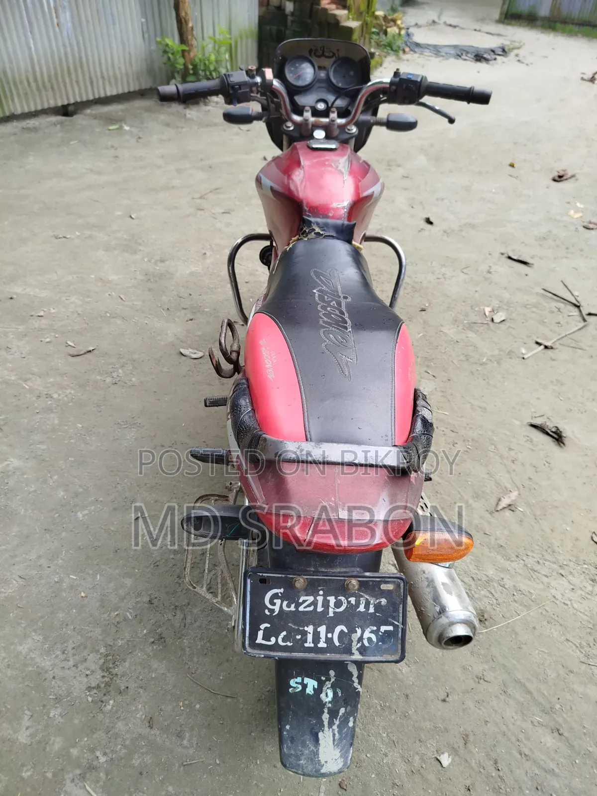 Bajaj Discover 135 2005 Red