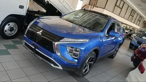 Mitsubishi Eclipse Cross ES AWD 2023 Green