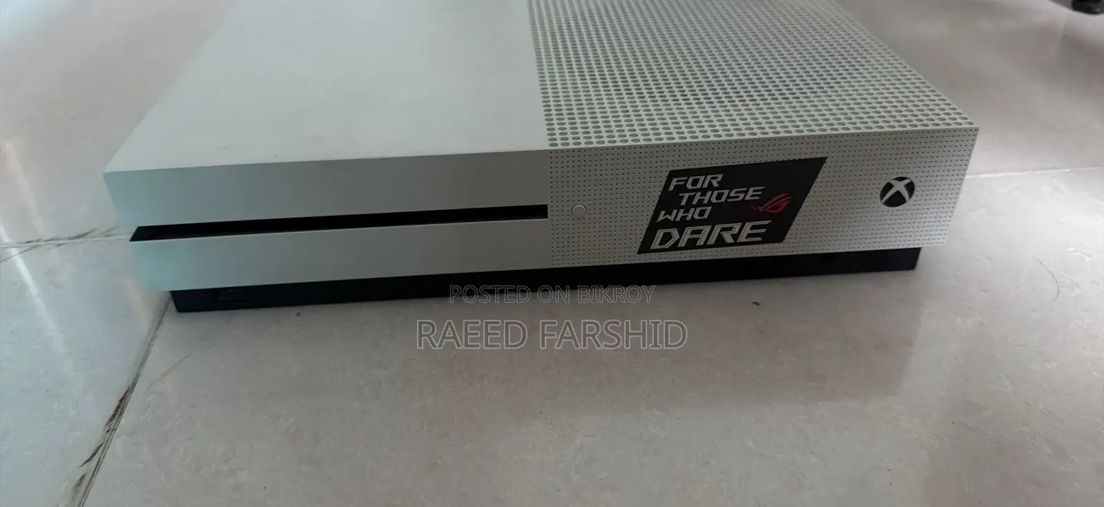 Xbox One S ( 1 TB Version ) With One Controller