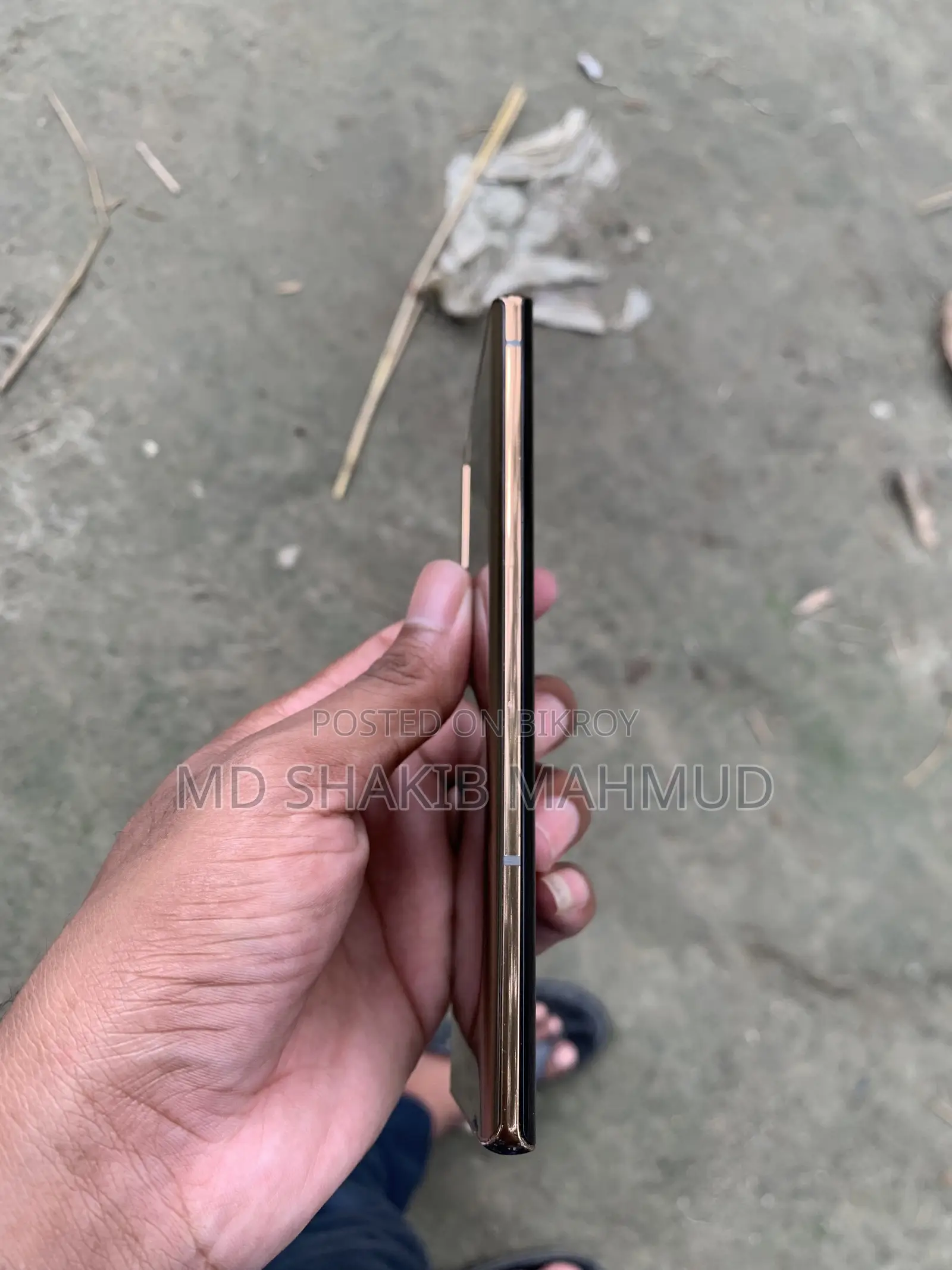 Fujitsu Arrows NX9 F-52A 128 GB Bronze