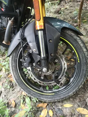Hero Thriller 160R 4V 2025 Black