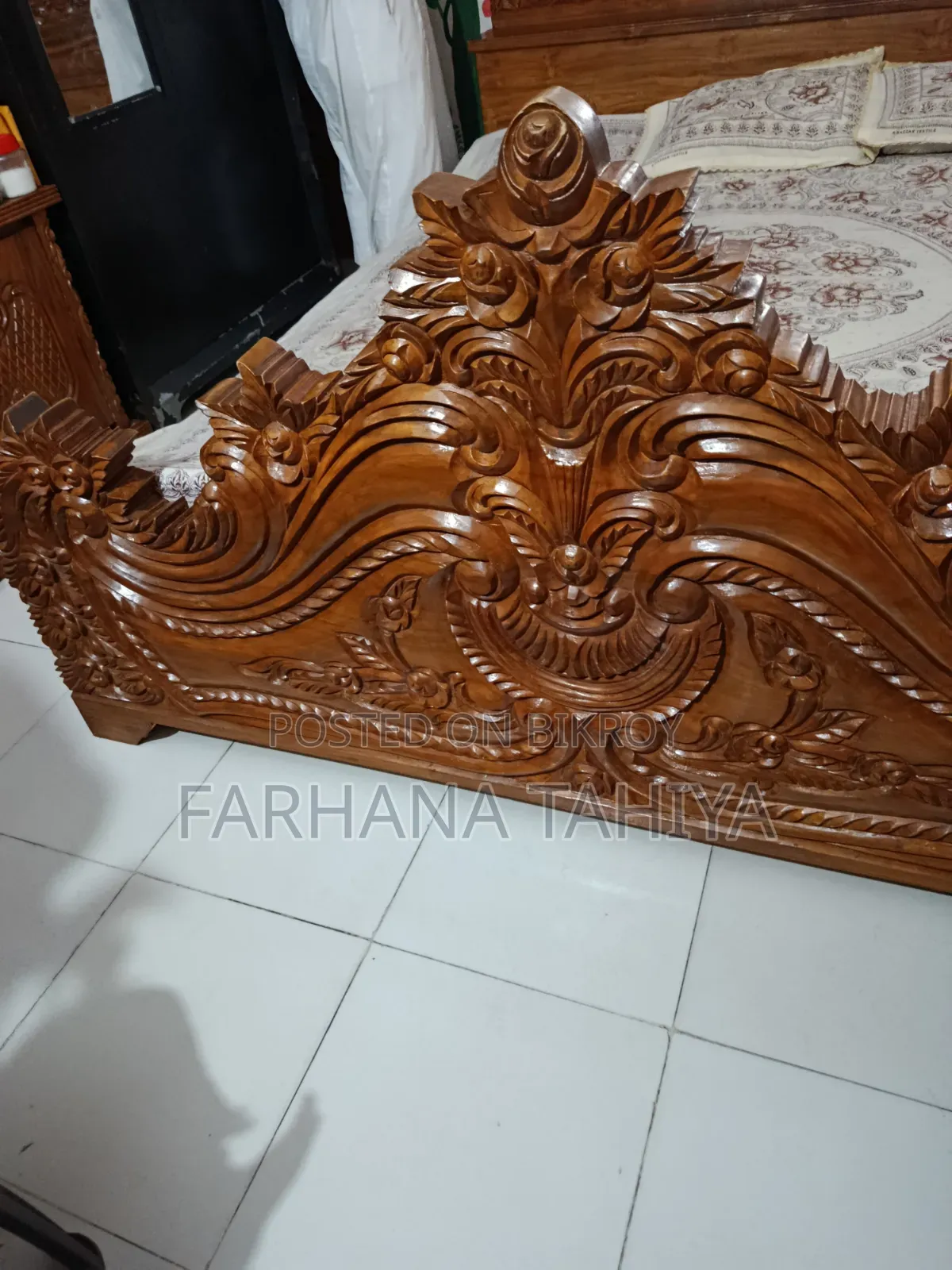 সেগুন কাঠের বক্স খাট